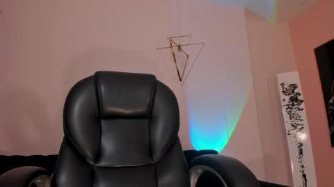 Erika Benz online show from September 14, 2:04 pm