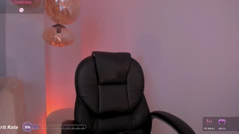 Erika Benz online show from February 28, 1:10 pm