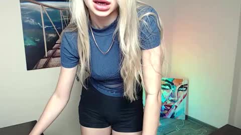 Erika online show from November 11, 1:30 pm