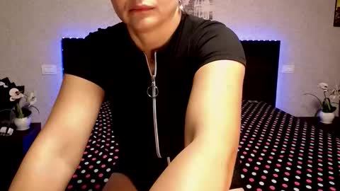 ErikaGold online show from October 6, 3:45 am