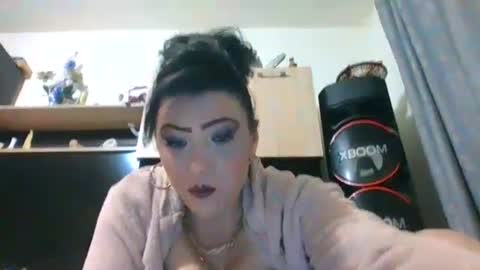 erikaguapa1989 online show from March 1, 2:44 am