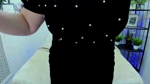 Adelina online show from November 2, 1:20 am