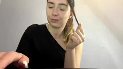 Lily online show from May 30, 5:43 pm