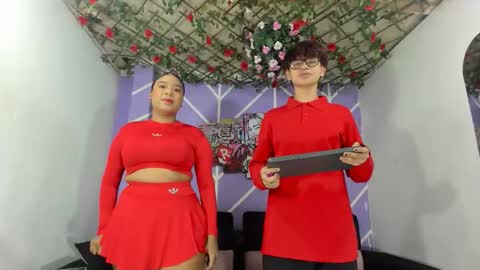 escarlet_hot06 online show from March 16, 1:19 am