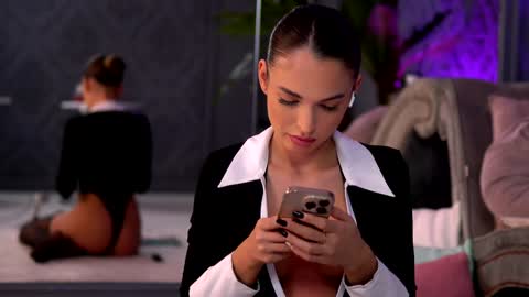 Raluca  online show from December 7, 11:23 pm