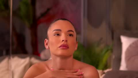 Raluca  online show from March 8, 4:52 am