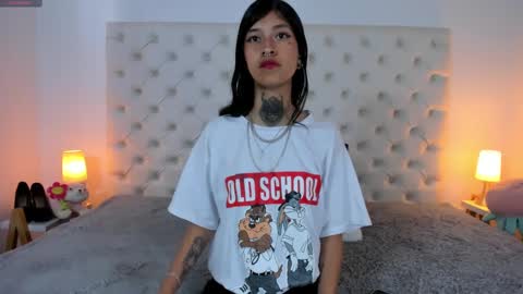 esmeralda  online show from February 9, 3:01 pm