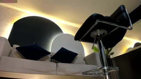 Esmeralda Grace  online show from November 16, 4:25 am