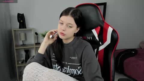 esteria online show from December 6, 12:02 am