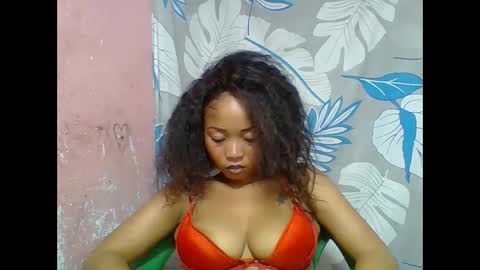 estelah20 online show from February 6, 6:39 am