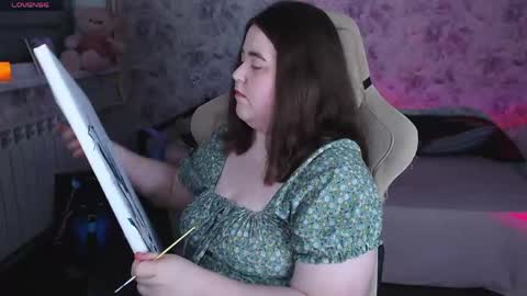 estelle_hicks online show from May 29, 7:23 pm