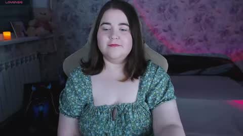 estelle_hicks online show from May 28, 7:12 pm
