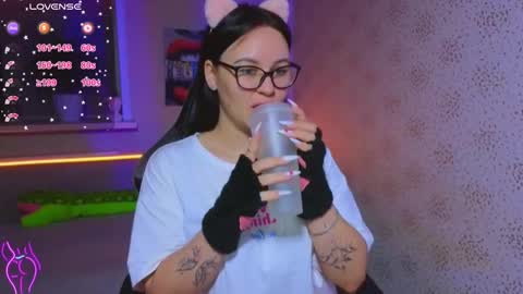 Snapshot of esterplayful chatting on September 27, 3:08 pm EsterPlayful online show from September 27, 3:08 pm