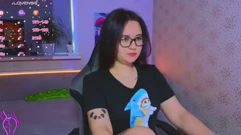 Snapshot of esterplayful chatting on October 12, 8:17 am EsterPlayful online show from October 12, 8:17 am