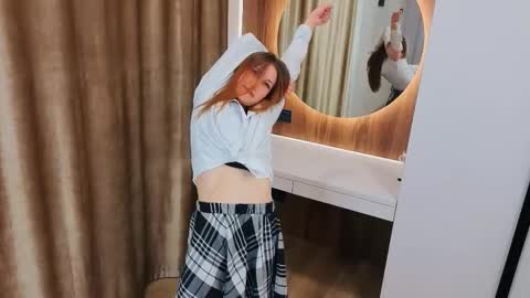 Mary online show from December 2, 4:20 pm