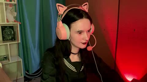 Kate online show from March 6, 11:27 am