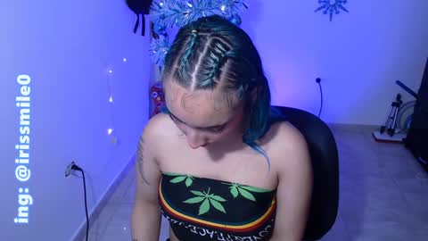 Snapshot of eva_brooks1 chatting on December 6, 9:45 pm Iris Smile independent model online show from December 6, 9:45 pm
