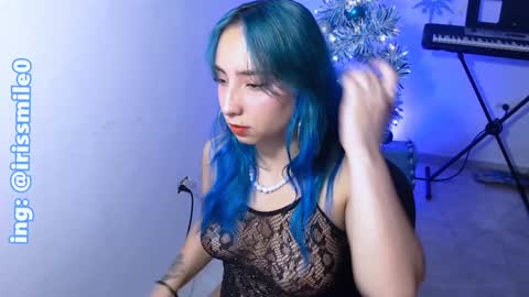 Snapshot of eva_brooks1 chatting on December 28, 11:59 pm Iris Smile independent model online show from December 28, 11:59 pm