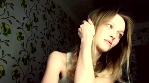 Evvie online show from June 27, 5:52 am