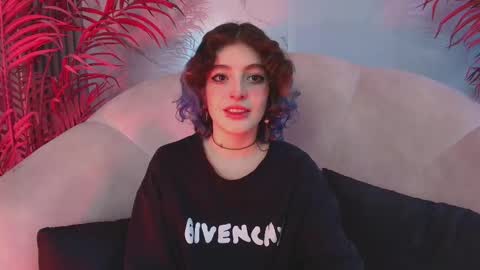 E V A online show from November 21, 8:00 pm