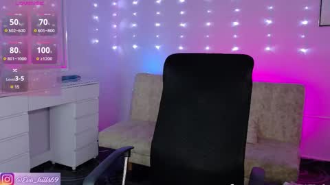 Eva  online show from March 6, 3:51 pm