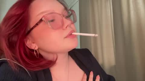 eva_kittenn online show from April 12, 1:14 pm