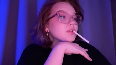 eva_kittenn online show from November 9, 1:45 am