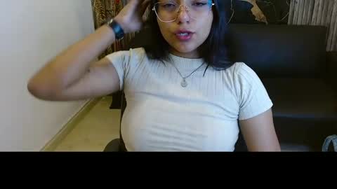 eva_luna86527 online show from May 20, 2:03 pm