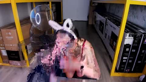 Eva online show from April 4, 1:43 pm