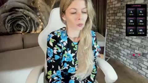 Eva online show from March 22, 4:24 pm