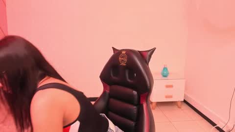 Snapshot of eva_mermaid chatting on September 12, 3:41 pm Eva online show from September 12, 3:41 pm