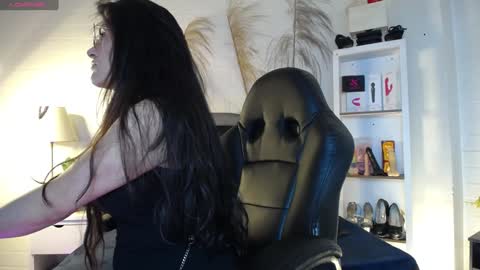 Snapshot of eva_notty_ chatting on January 18, 1:08 pm Eva Notty online show from January 18, 1:08 pm
