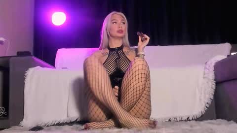 Eva online show from December 18, 11:15 am