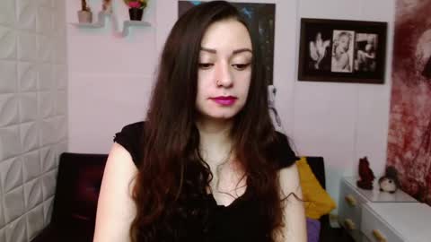 Eva online show from April 16, 2:28 pm