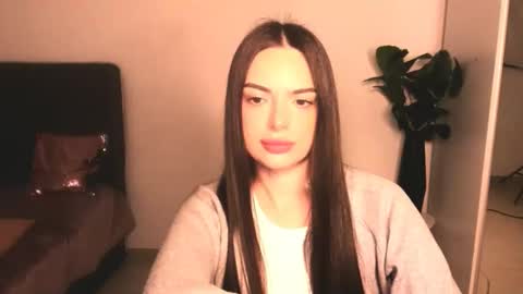 Eva online show from April 14, 4:51 pm