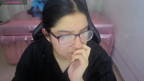 eva_smit_t online show from February 24, 2:33 am