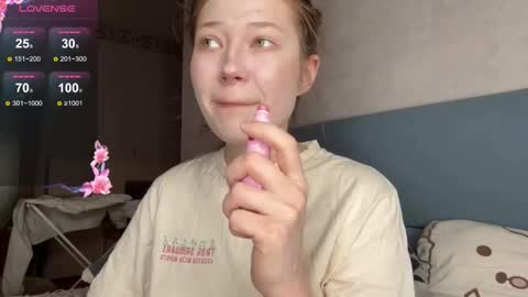 eva varnerr online show from March 1, 10:31 pm