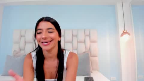 Eva  online show from April 9, 6:46 pm