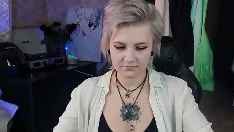 Snapshot of evabrownie chatting on February 4, 8:35 am Eva Brownie online show from February 4, 8:35 am