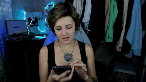 Snapshot of evabrownie chatting on September 18, 5:55 pm Eva Brownie online show from September 18, 5:55 pm