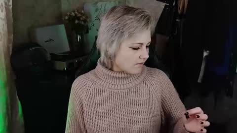 Snapshot of evabrownie chatting on March 12, 8:51 am Eva Brownie online show from March 12, 8:51 am