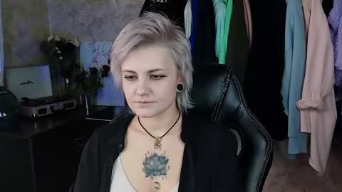 Snapshot of evabrownie chatting on January 31, 9:27 am Eva Brownie online show from January 31, 9:27 am