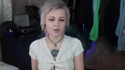 Snapshot of evabrownie chatting on February 2, 9:30 am Eva Brownie online show from February 2, 9:30 am