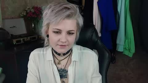 Snapshot of evabrownie chatting on February 11, 8:26 am Eva Brownie online show from February 11, 8:26 am