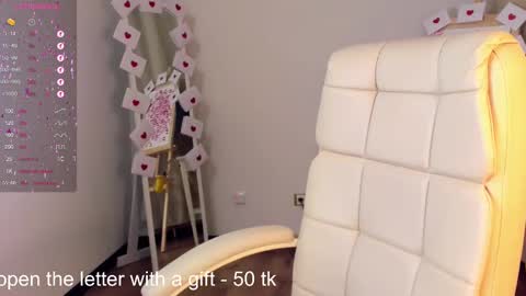 Eva  online show from February 15, 2:58 am