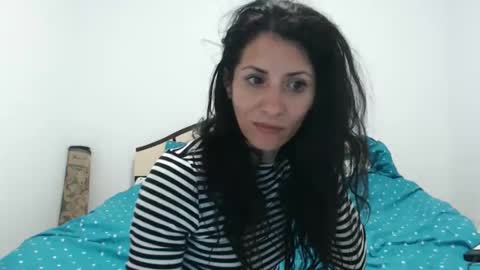 hornycrissyyourlove online show from April 30, 2:50 am