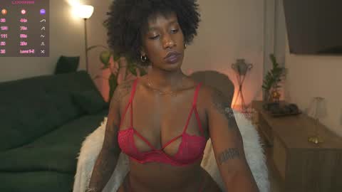 evajacksss_ online show from June 4, 9:52 pm