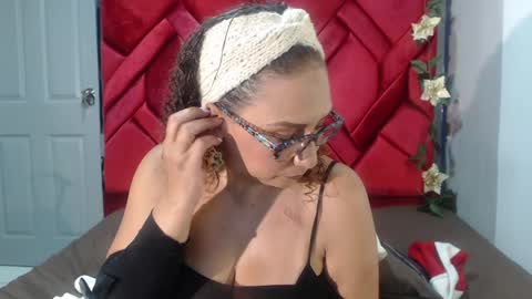 Snapshot of evamills1 chatting on December 29, 4:30 pm Eva Mills online show from December 29, 4:30 pm