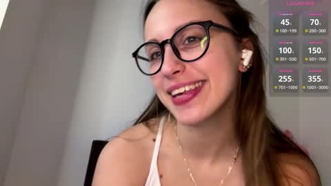 evarenard_ online show from March 27, 5:35 pm