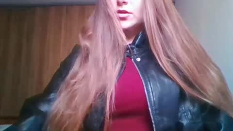 evasapples2026 online show from March 29, 9:58 pm